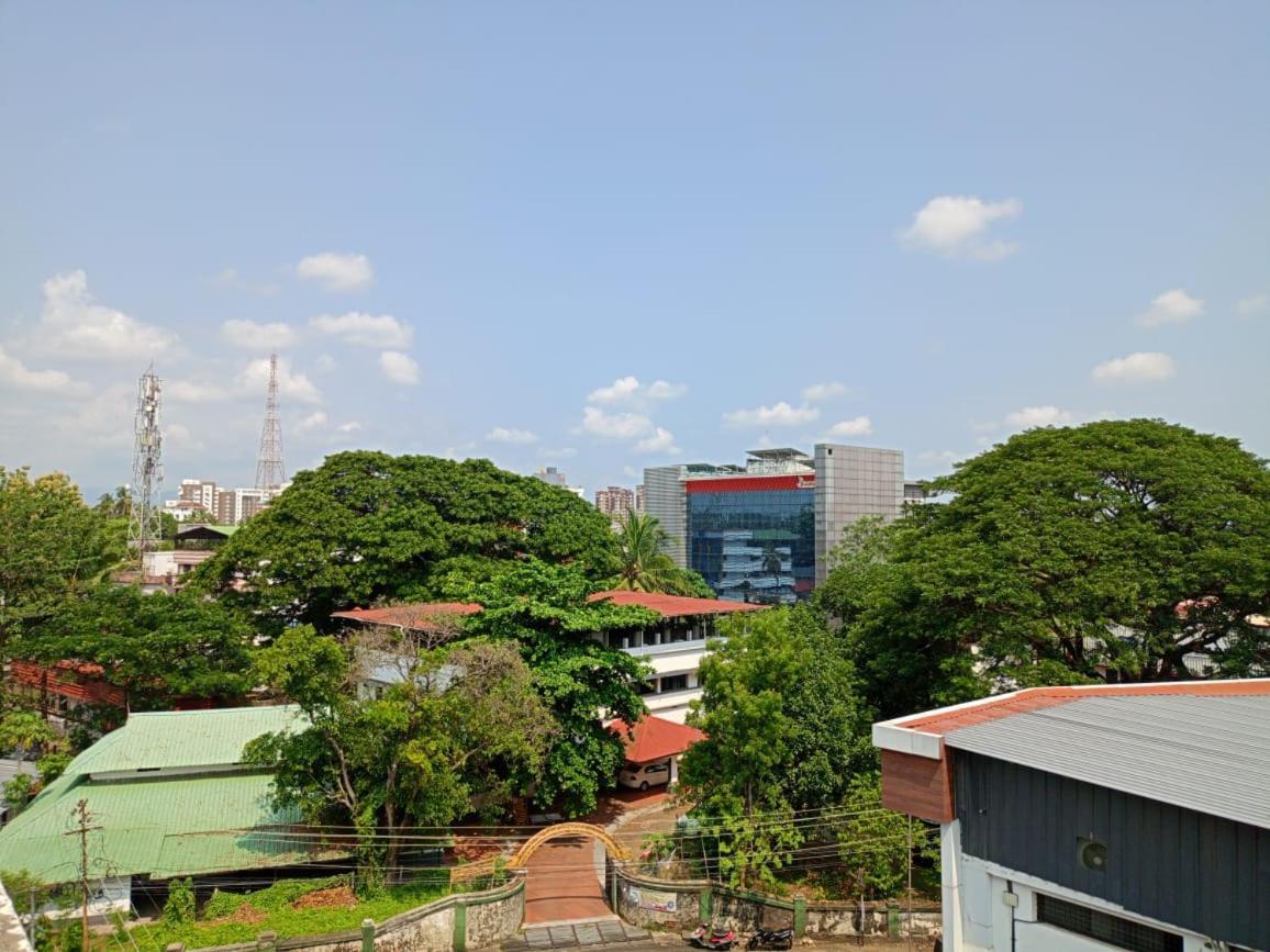 Alite Enclaves Fully Furnished Apartments Thrissur Exterior photo